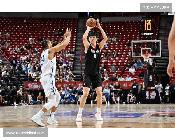 杨瀚森NBA夏联24分钟砍下10分4篮板5助攻3抢断表现获赞中国版约基奇 杨瀚森NBA夏联24分钟砍下10分4篮板5助攻3抢断表现获赞中国版约基奇